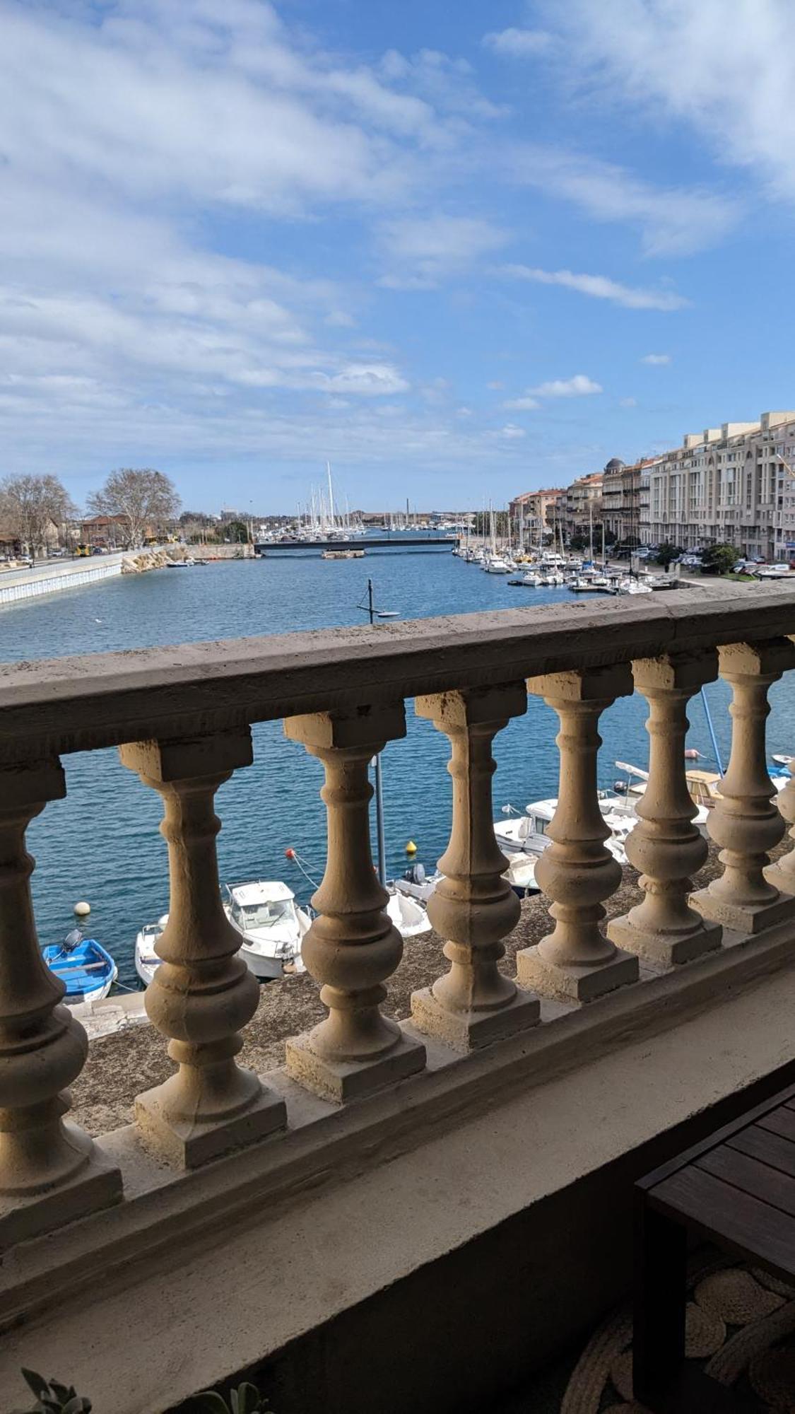 Appartamento T3 Avec Terrasse Avec Vue Exceptionnelle Sur Les Quais De Sète Esterno foto
